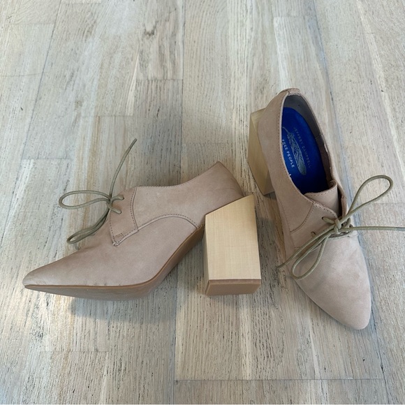 NWOT Jeffrey Campbell Oxford Bootie 6 - Picture 7 of 12